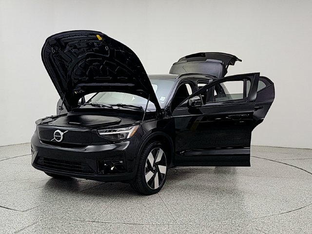 Certified 2023 Volvo XC40 Recharge Ultimate w/ Protection Package Premier AWD/4WD image 9