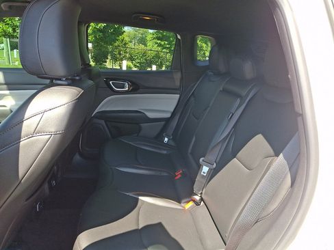 Used 2024 Jeep Compass Limited AWD/4WD image 20