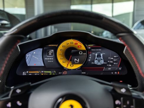 Used 2021 Ferrari SF90 Stradale AWD/4WD image 38