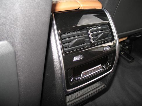 Used 2019 BMW X5 xDrive40i w/ Convenience Package image 54