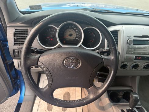 Used 2011 Toyota Tacoma 4x4 Access Cab V6 w/ SR5 Pkg #2 image 17