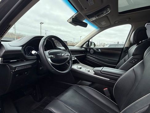 Used 2023 Genesis GV80 2.5T w/ Prestige 20" Package image 14