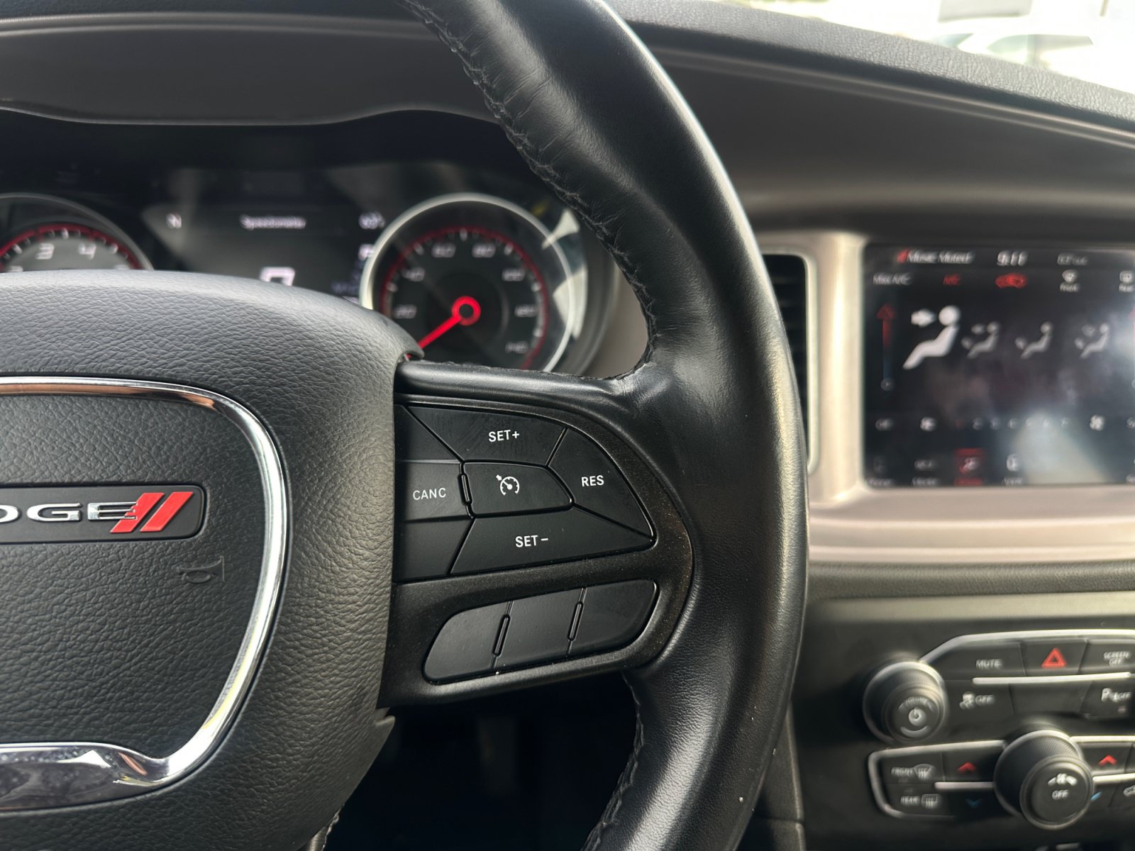 Used 2023 Dodge Charger SXT RWD image 19