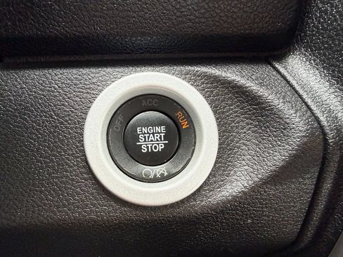 Used 2018 RAM 2500 Laramie w/ Snow Chief Group image 14