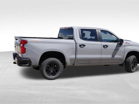 Certified 2024 Chevrolet Silverado 1500 LT Trail Boss AWD/4WD image 4