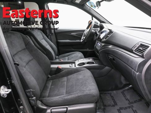 Used 2022 Honda Pilot Sport image 25