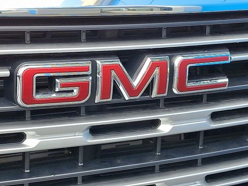 Used 2024 GMC Sierra 1500 SLE image 35