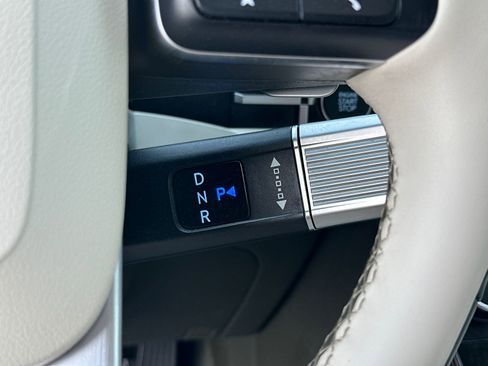 Used 2024 Hyundai Santa Fe Calligraphy image 29