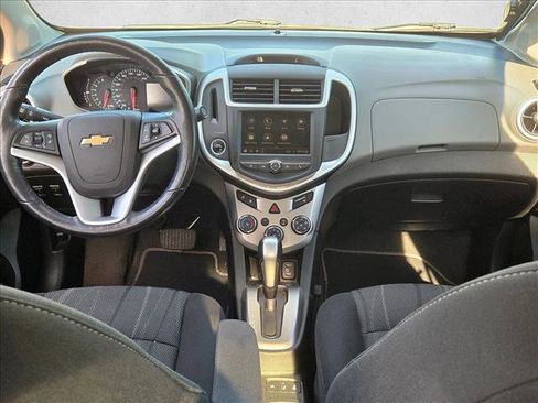 Used 2020 Chevrolet Sonic LT w/ Convenience Package image 17