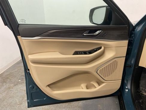 New 2026 Jeep Grand Cherokee Limited image 22