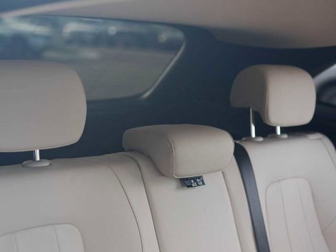 Certified 2022 Mercedes-Benz GLA 250 4MATIC image 31