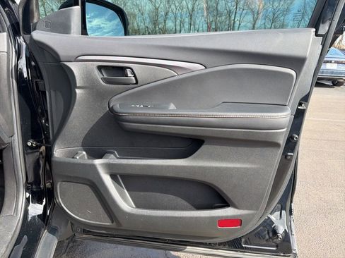 Certified 2022 Honda Passport TrailSport image 27