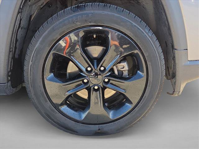 Used 2018 Jeep Compass Latitude w/ Popular Equipment Group FWD image 21
