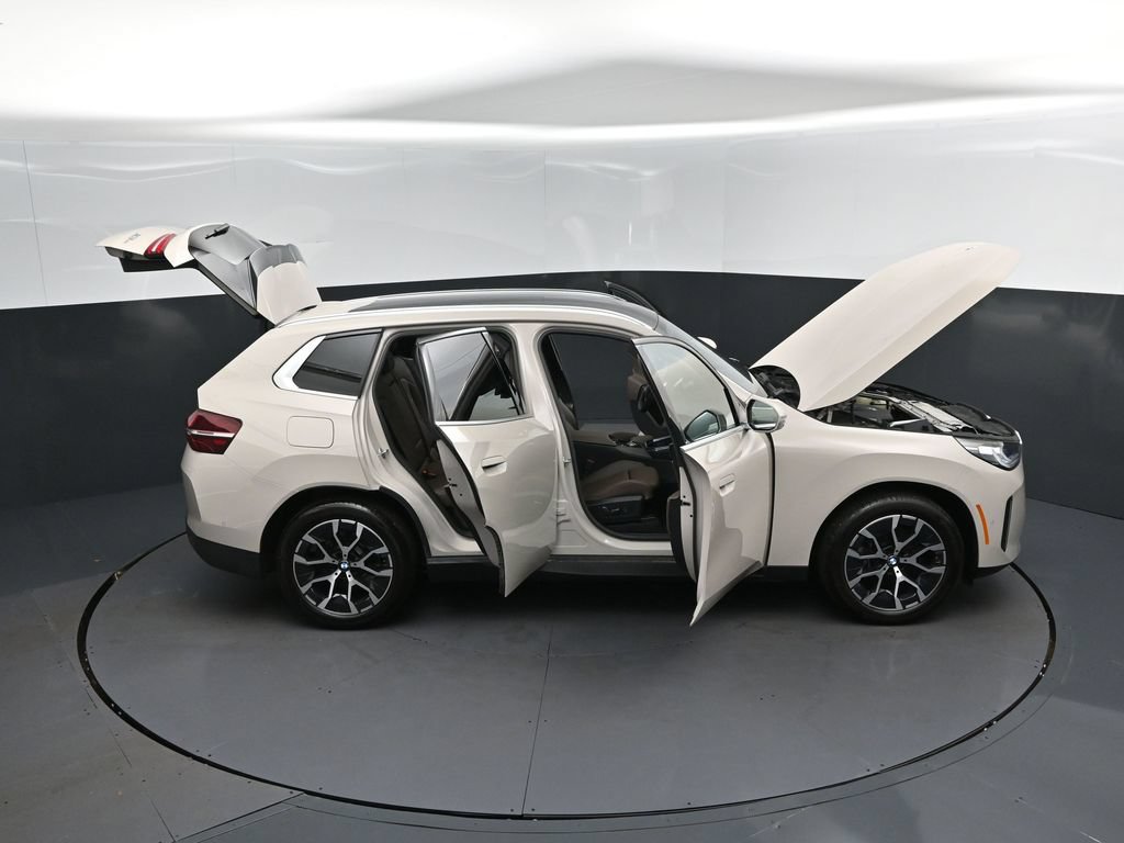 Used 2025 BMW X3 xDrive30i w/ Premium Package AWD/4WD image 42