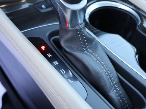 Used 2020 Buick Envision Premium image 32