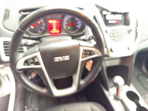 Used 2015 GMC Terrain SLE image 19