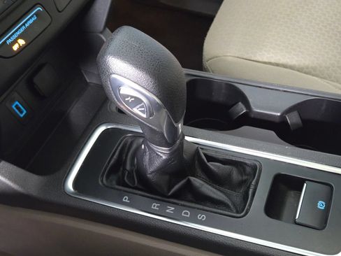 Used 2019 Ford Escape SE FWD image 26