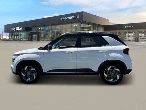 New 2025 Hyundai Venue Limited image 3