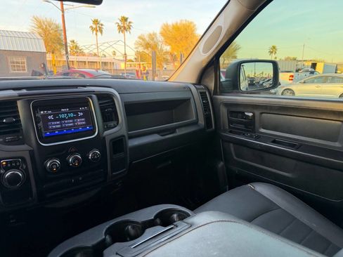 Used 2017 RAM 1500 Express image 23