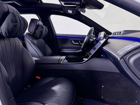 Certified 2022 Mercedes-Benz S 500 4MATIC image 7