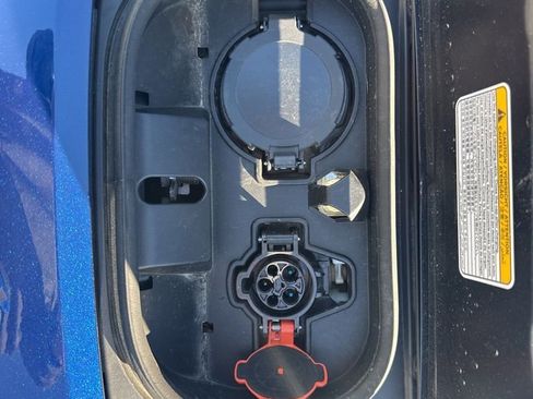 Used 2024 Nissan Leaf SV Plus image 35