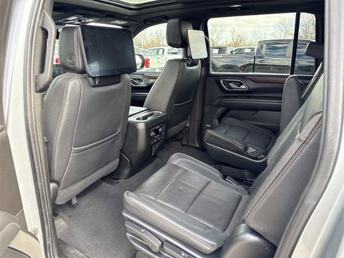 Used 2023 Chevrolet Suburban High Country w/ Max Trailering Package image 27