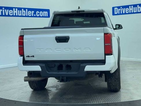 Used 2025 Toyota Tacoma TRD Off-Road image 7