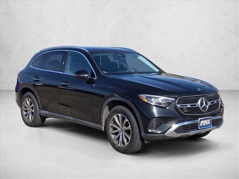 Used 2023 Mercedes-Benz GLC 300 GLC 300 image 3