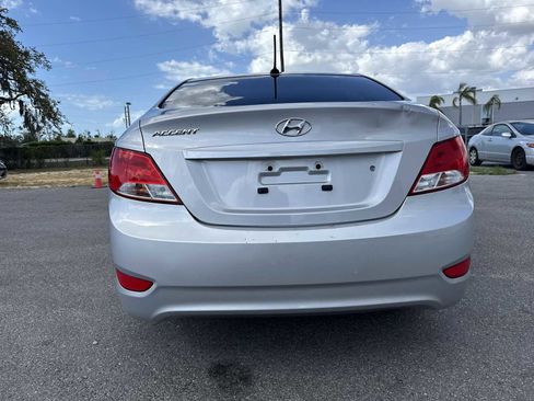 Used 2017 Hyundai Accent SE image 5