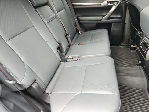 Used 2023 Lexus GX 460 Premium w/ Premium Package AWD/4WD image 18
