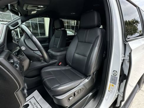 Certified 2023 Chevrolet Suburban RST RWD image 19