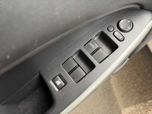 Used 2013 MAZDA MAZDA2 Sport image 15