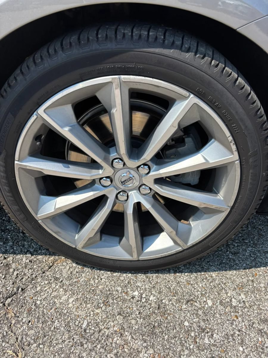 Used 2021 Volvo S60 T5 Momentum FWD image 23