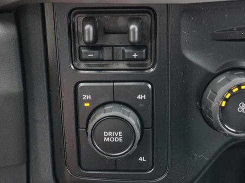 New 2026 Ford F550 4x4 Crew Cab Super Duty w/ XL Chrome Package image 18