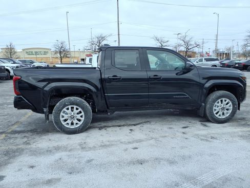 Used 2026 Toyota Tacoma SR5 image 8