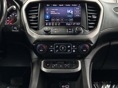 Used 2023 GMC Acadia SLT image 24