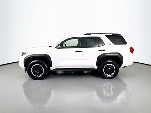 Used 2025 Toyota 4Runner TRD Off-Road image 8