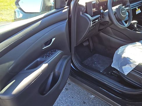 New 2026 Hyundai Santa Cruz SE image 9