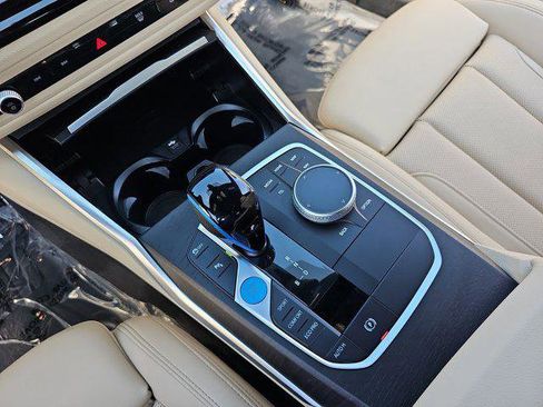 Certified 2023 BMW i4 eDrive35 image 25