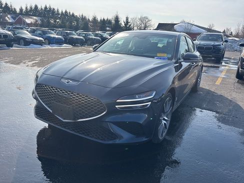 Used 2023 Genesis G70 2.0T image 8