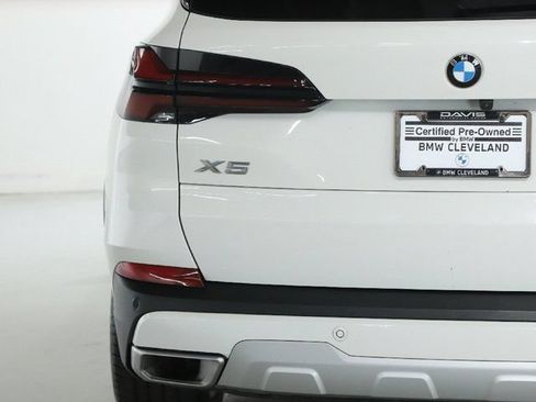 Certified 2024 BMW X5 xDrive40i w/ Parking Assistance Package AWD/4WD image 44