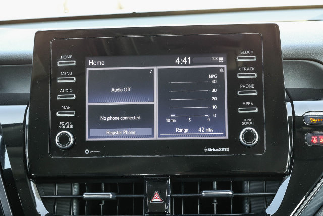 Used 2024 Toyota Camry SE FWD image 16