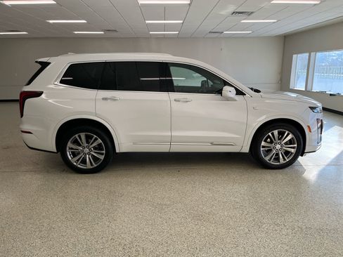 Used 2024 Cadillac XT6 Premium Luxury w/ LPO, Floor Liner Package image 6