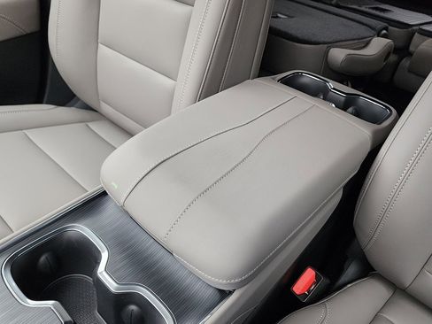 New 2026 GMC Acadia Elevation w/ Black Edition image 32