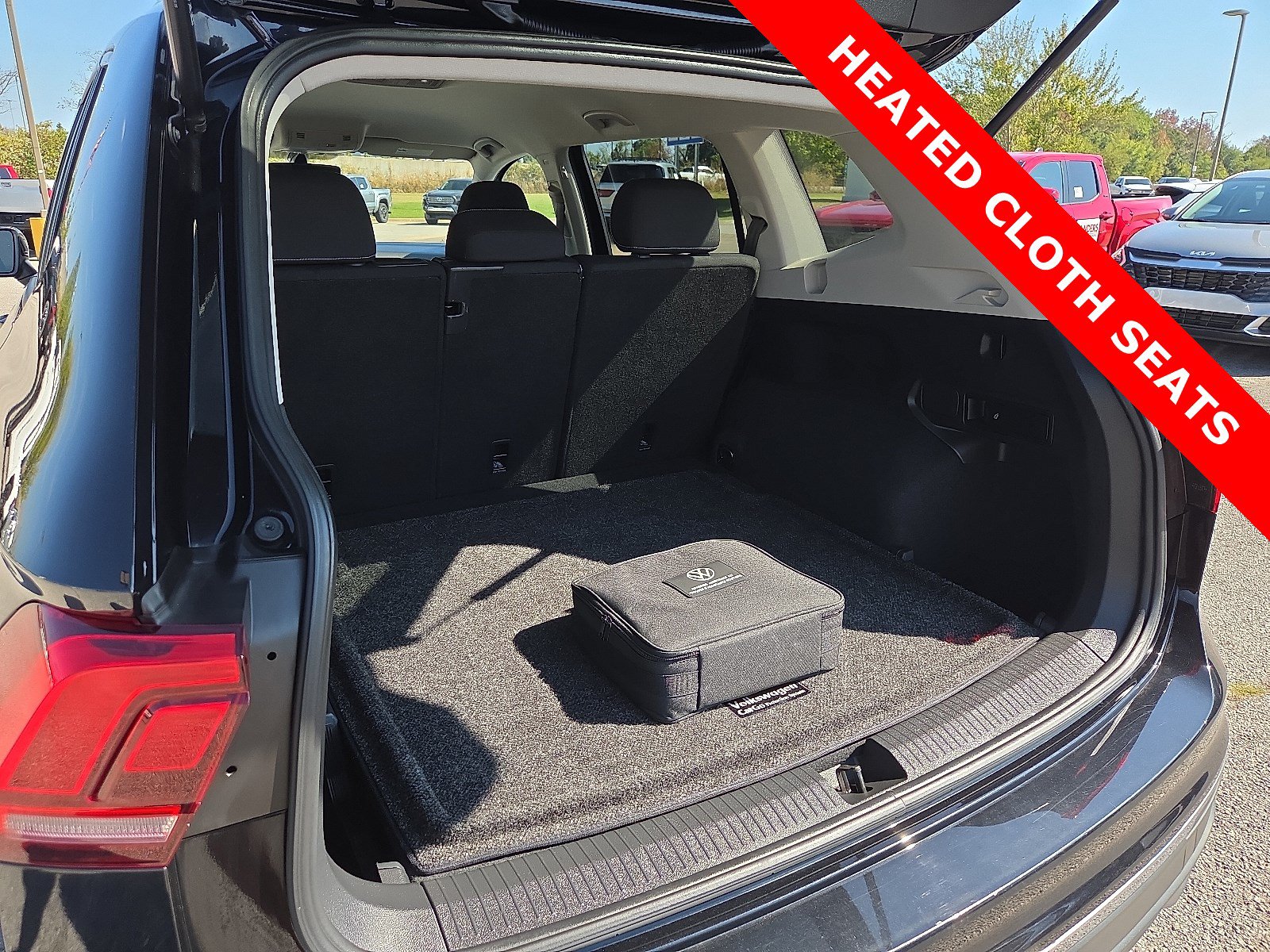 Used 2023 Volkswagen Tiguan S AWD/4WD image 9