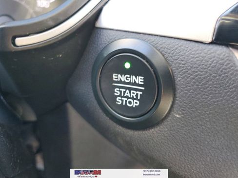 Used 2020 Ford Escape SE image 30