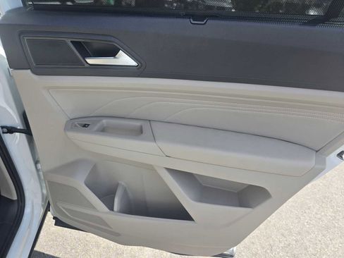 Used 2022 Volkswagen Atlas SE FWD image 13