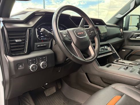 Used 2024 GMC Sierra 3500 AT4 w/ Technology Package AWD/4WD image 35