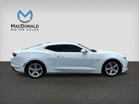 Used 2021 Chevrolet Camaro LT RWD image 8
