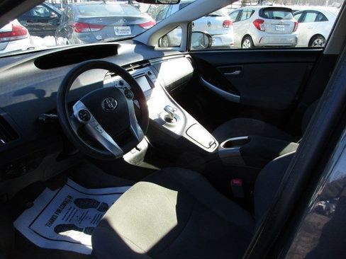 Used 2013 Toyota Prius Three image 16